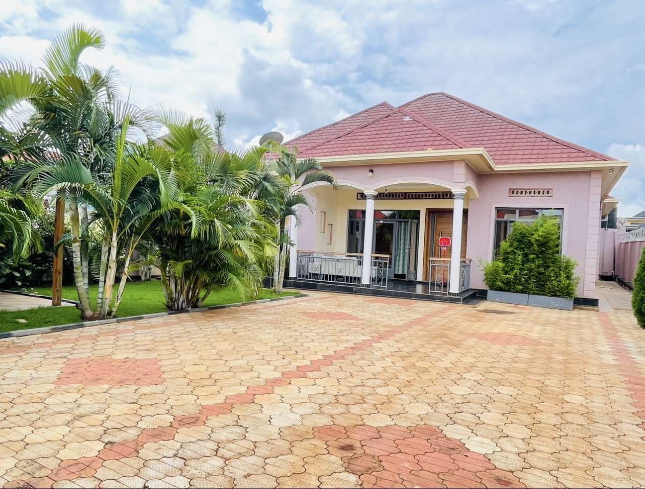 Kigali Nice house for sale in Kagarama House in Rwanda