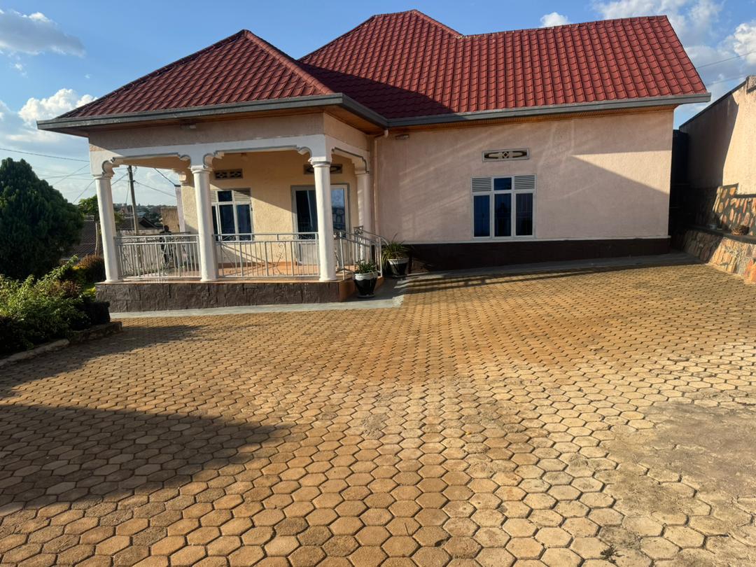 Kigali house for sale in Kanombe House in Rwanda