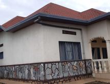 Kigali Big Plot and house for sale in Kabeza - Image 1