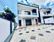 Kigali Rwanda house for sale in Nyarugungu - Image 3