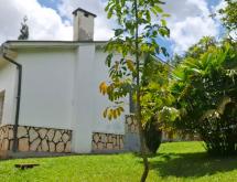 Kigali unfurnished Bungalow available for rent in Kacyiru  - Image 1