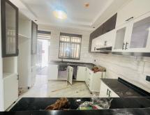 Kigali Spacious House for Sale in Kagarama - Image 4