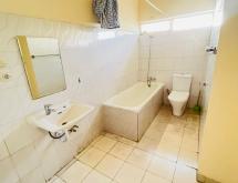 Kimihurura unfurnished house for rent in Kigali - Image 5