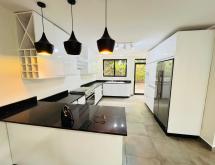 Kigali unfurnished house for rent in Kimihurura - Image 3