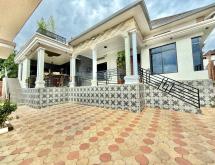 Kigali Rwanda House for sale in Kanombe - Image 1