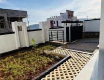 Kigali Beautiful Modern House for Sale in Kicukiro Near Nyanza Bus Park - Image 3