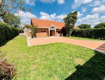 Kigali Unfurnished house for rent in Gacuriro vision 20 - Image 1