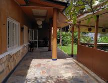 Kigali unfurnished Bungalow available for rent in Kimihurura  - Image 3