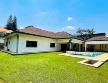 Kigali Pool house available for rent in Kiyovu  - Image 1