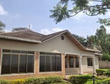 Kigali Pool house available for rent in Kiyovu - Image 2