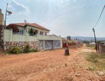 Kigali house for sale in Karembure - Image 4