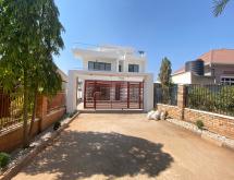 Kigali House for sale in Kagarama Kicukiro - Image 1