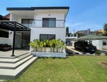 Kigali fully furnished house for rent in Kibagabaga  - Image 1