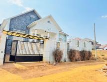 Kigali beautiful family house for sale in Kanombe, Busanza - Image 3