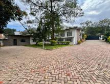 Kigali Fully Furnished House for Rent in Kiyovu on the Tarmac Road - Image 5