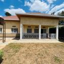Unfurnished house available for rent in Kacyiru 