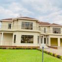 Big house for rent in Nyarutarama