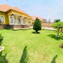 A  house with a big yard  for sale in Kibagabaga 