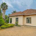 A strategically located nice house for sale in Kigali Gaculiro.